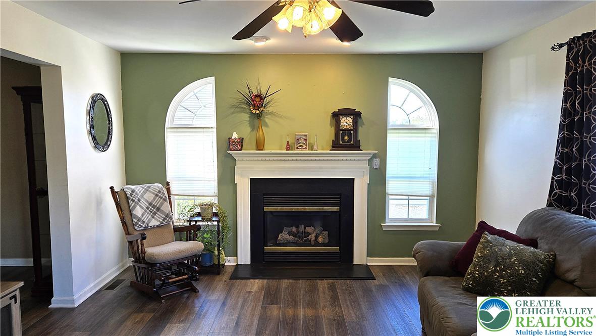 4125 Redbud Drive West