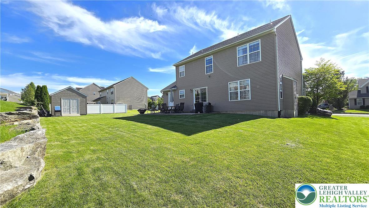 4125 Redbud Drive West