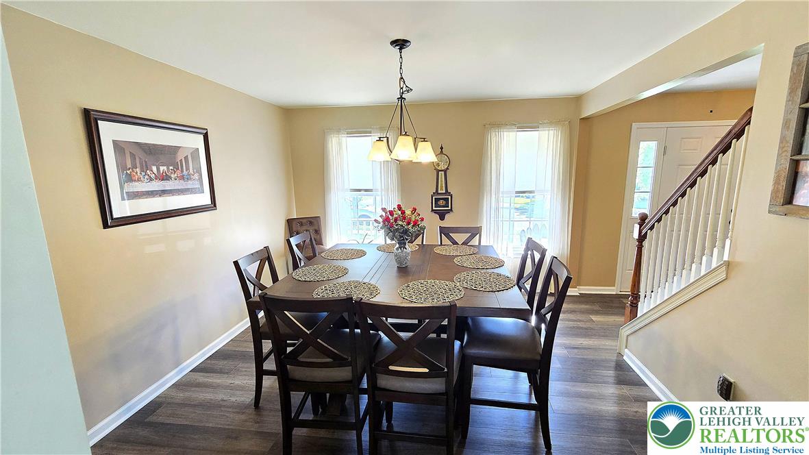 4125 Redbud Drive West