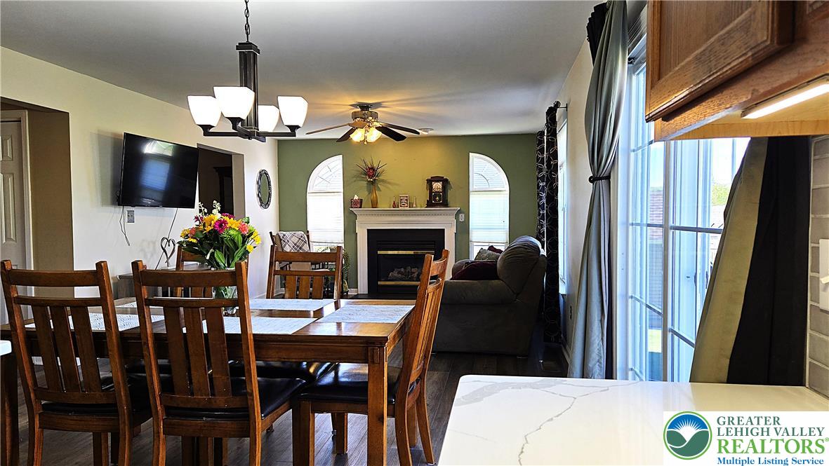 4125 Redbud Drive West