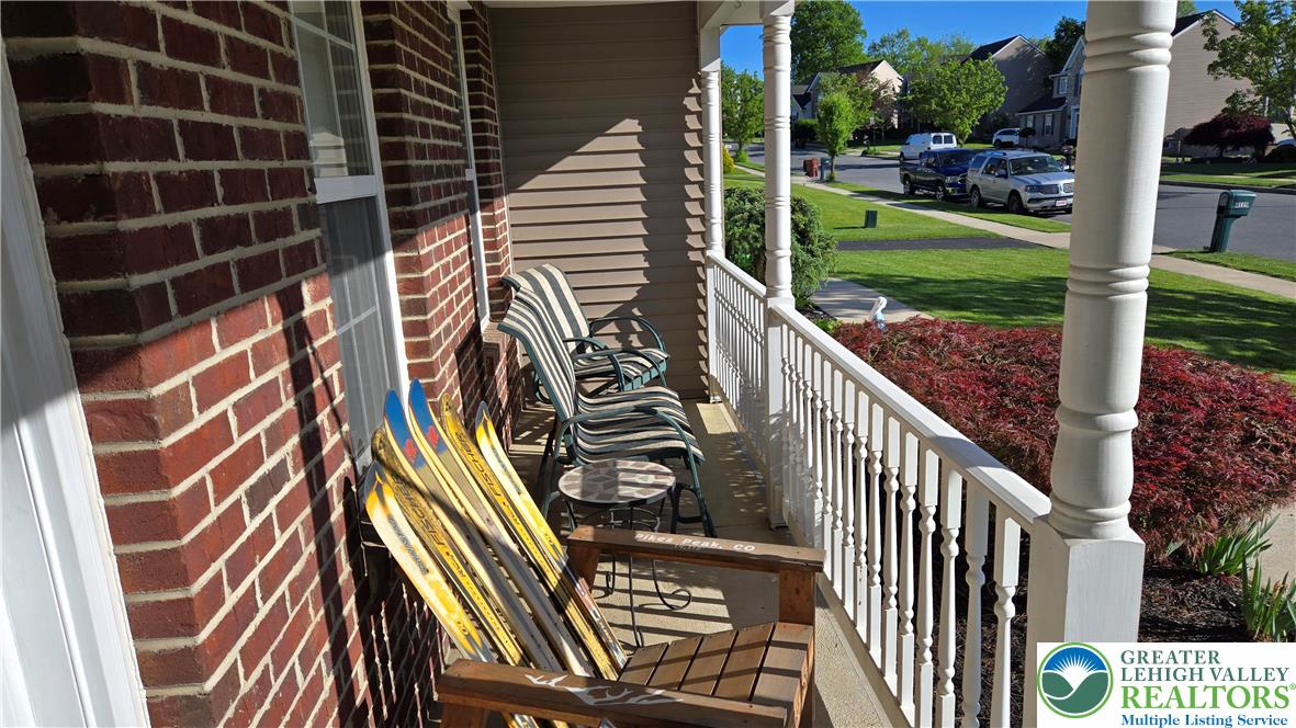 4125 Redbud Drive West