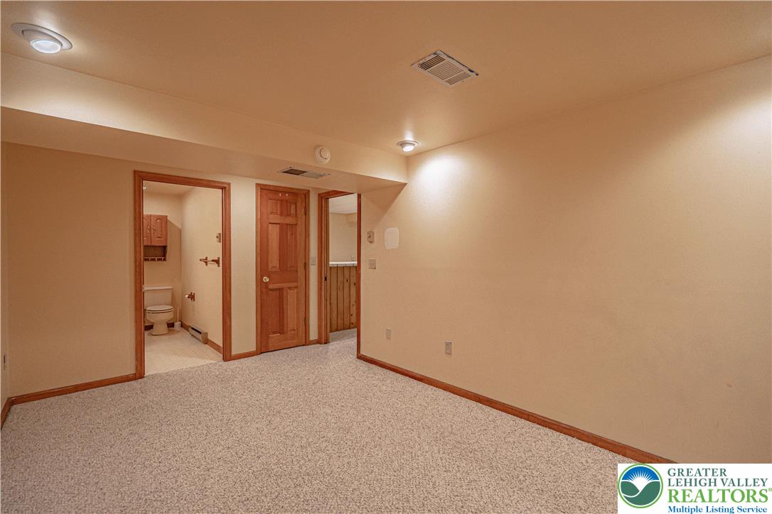 4984 Meadowview Drive