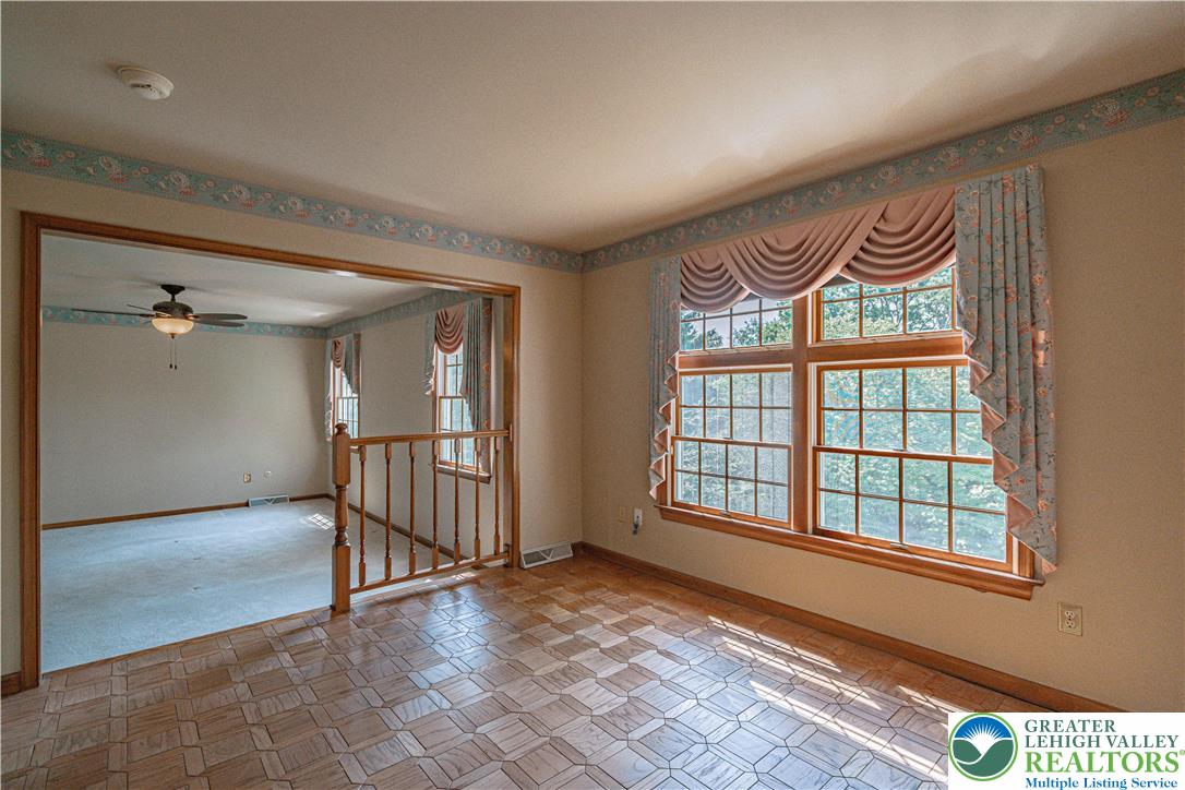 4984 Meadowview Drive