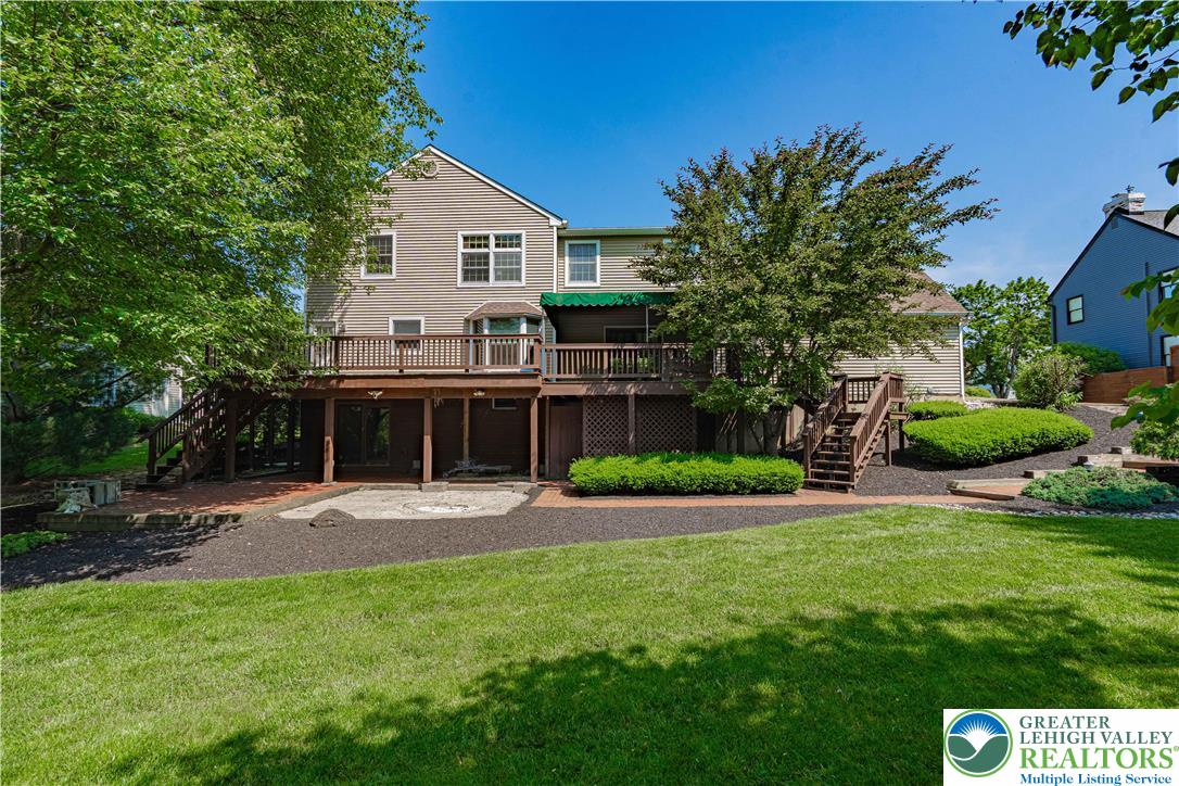 4984 Meadowview Drive