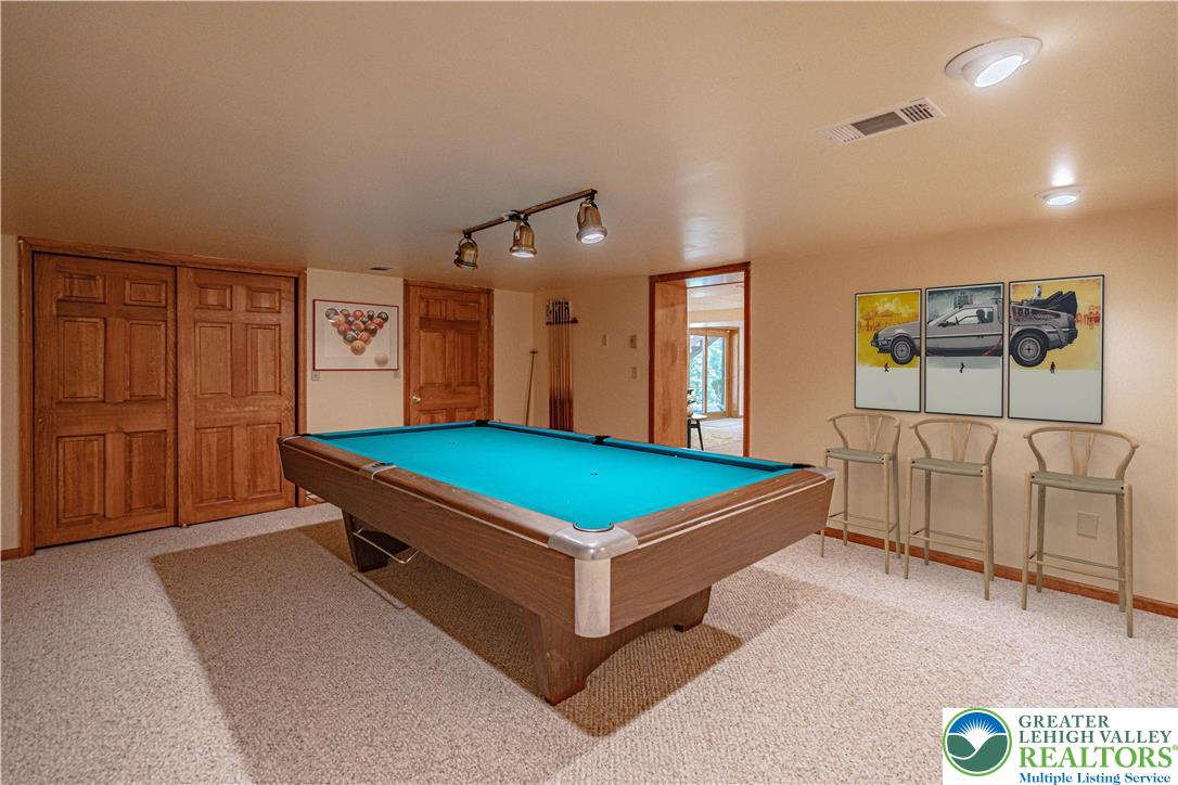 4984 Meadowview Drive