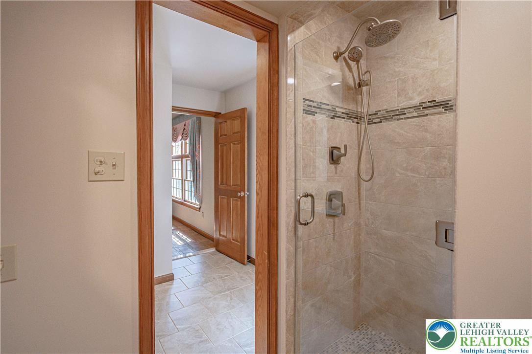 4984 Meadowview Drive