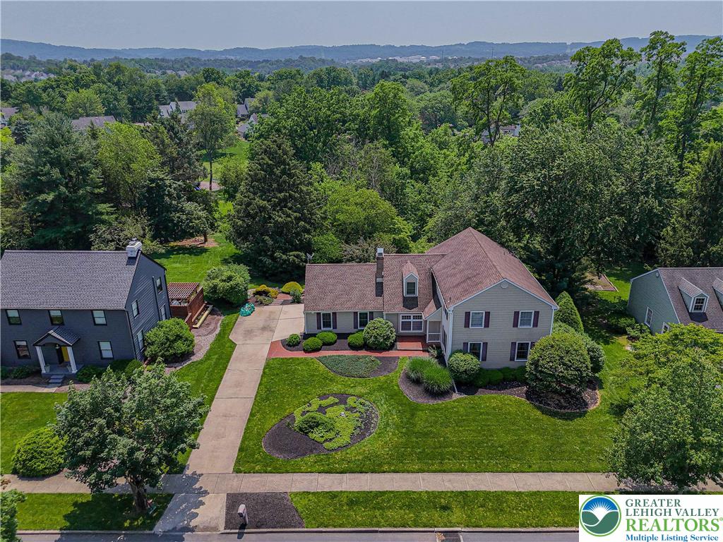 4984 Meadowview Drive