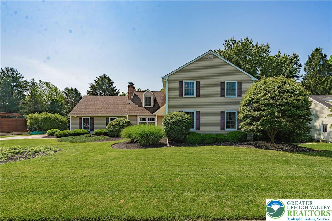 4984 Meadowview Drive