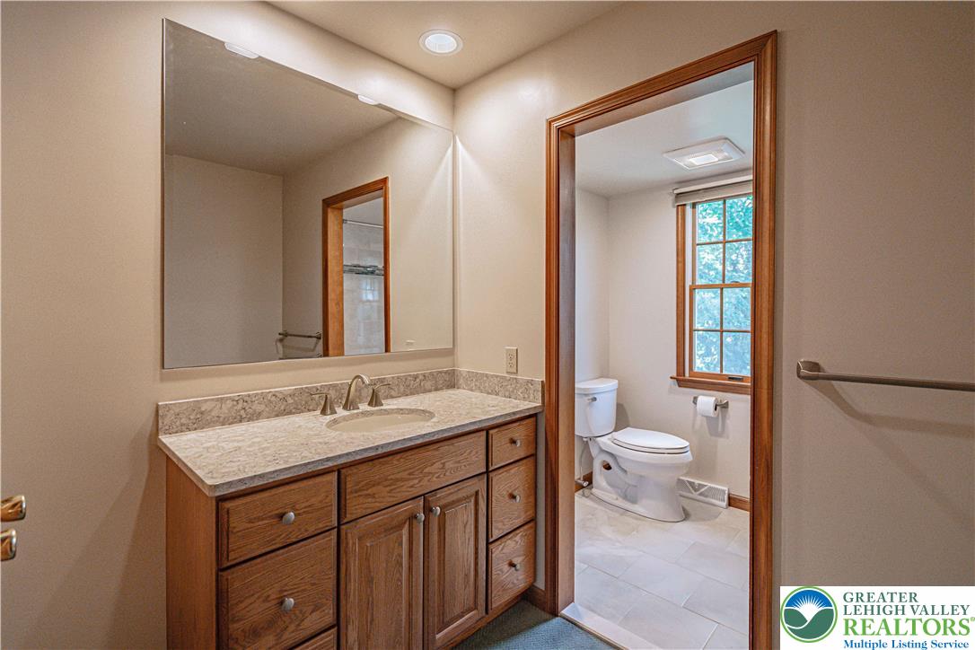 4984 Meadowview Drive