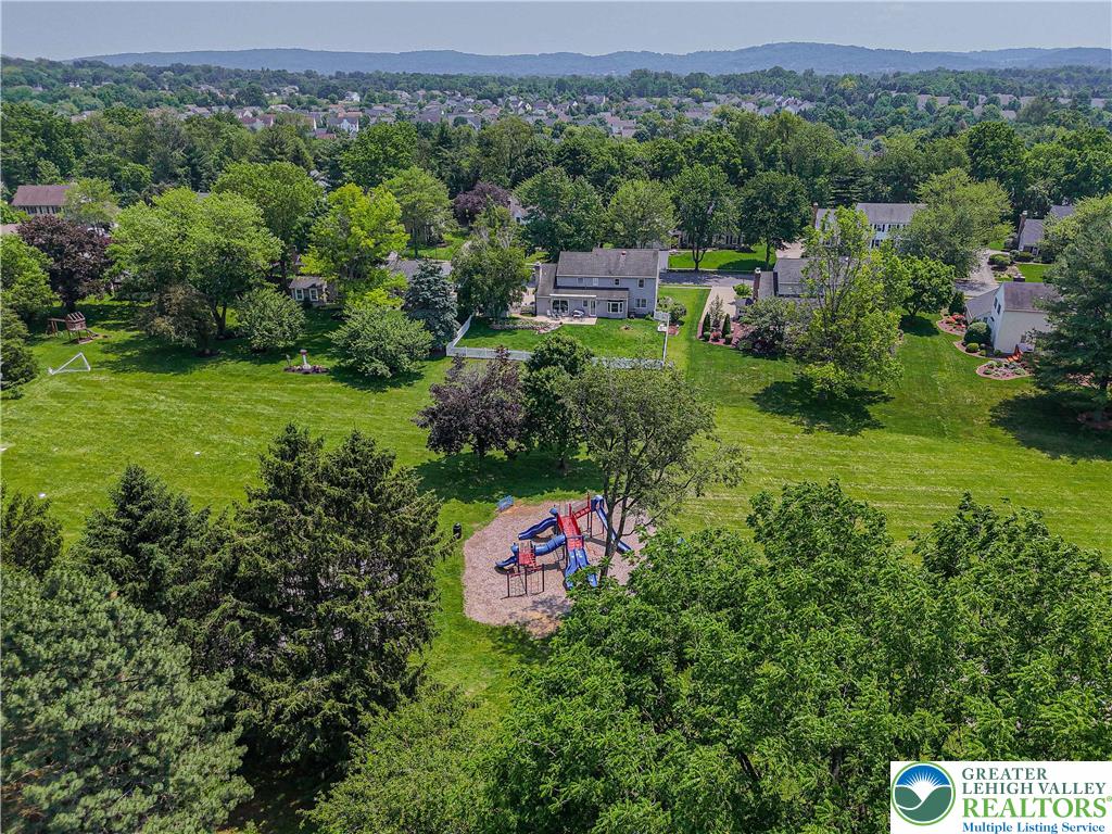 4984 Meadowview Drive
