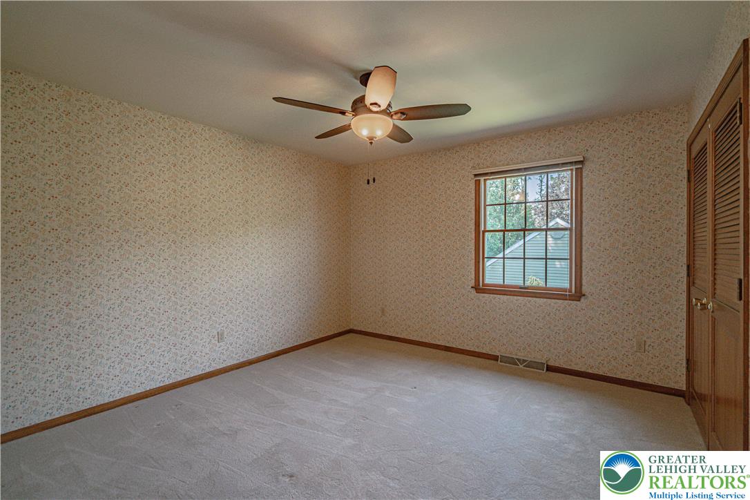 4984 Meadowview Drive