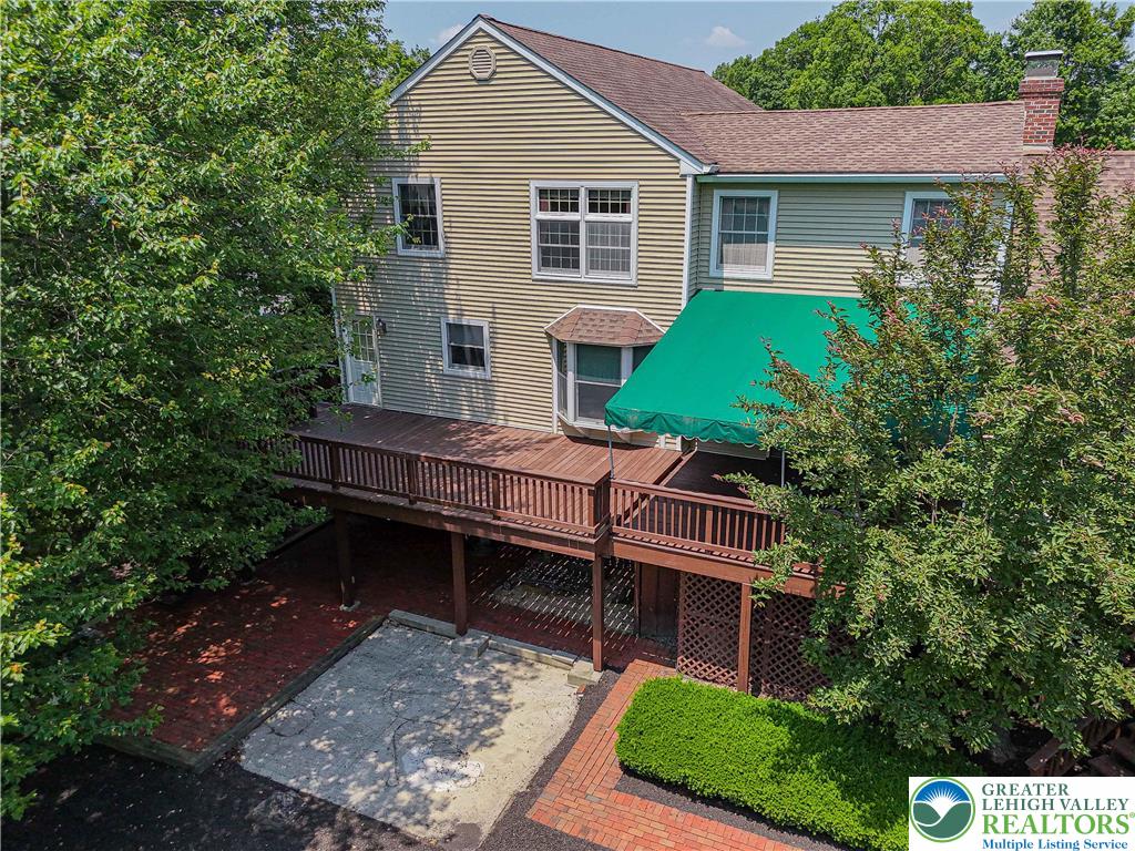 4984 Meadowview Drive