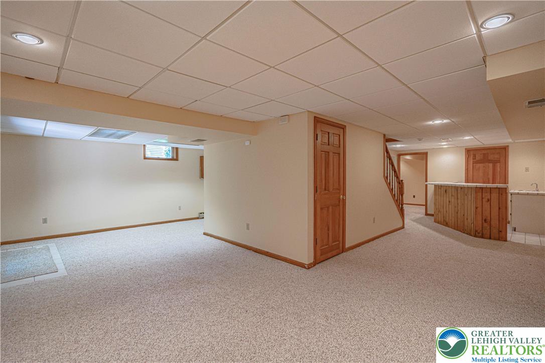 4984 Meadowview Drive