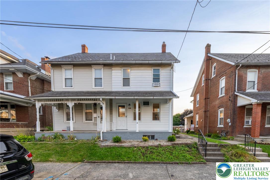 918 Dewey Avenue