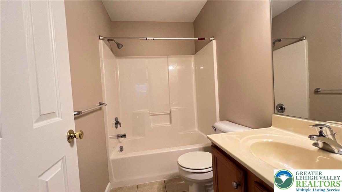 2288 Creekside Drive