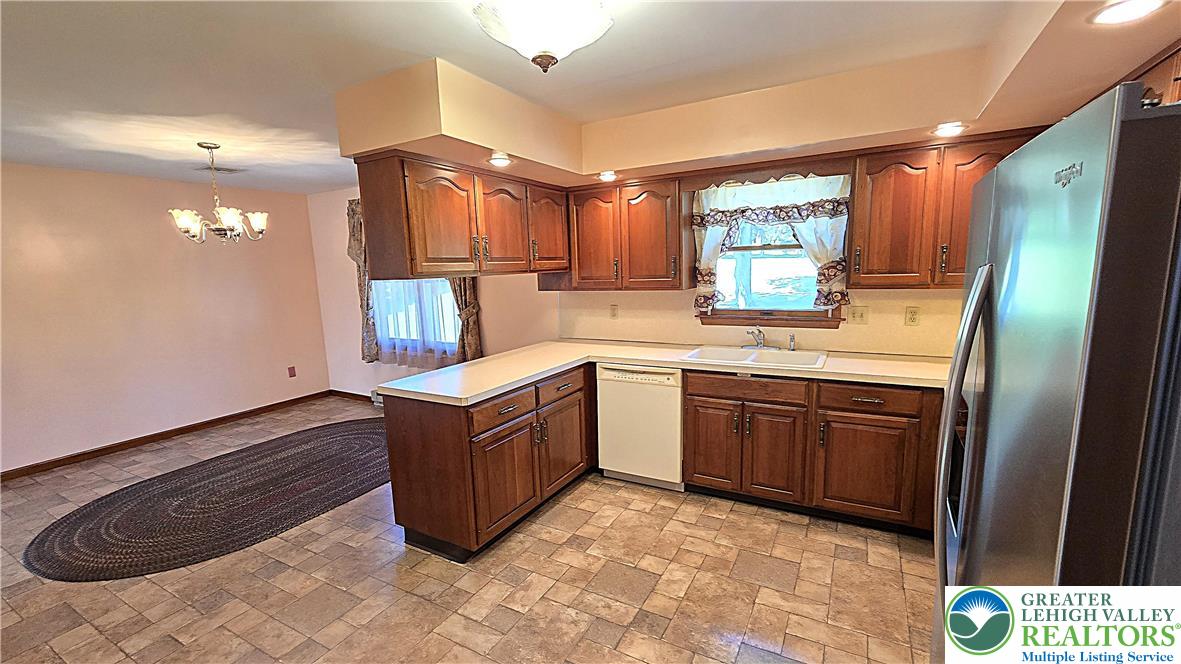 4102 Sycamore Drive