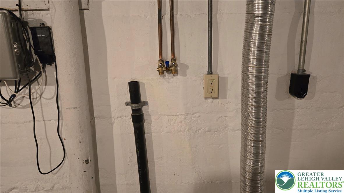 926 East Tilghman Street