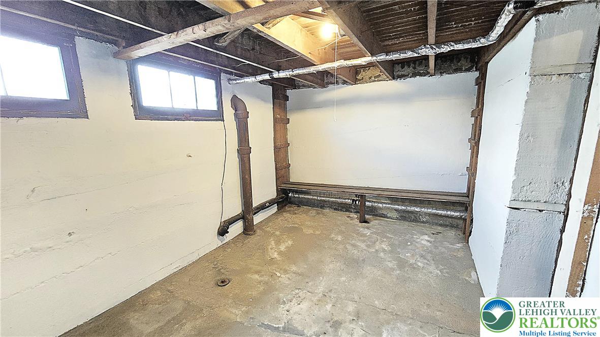 926 East Tilghman Street