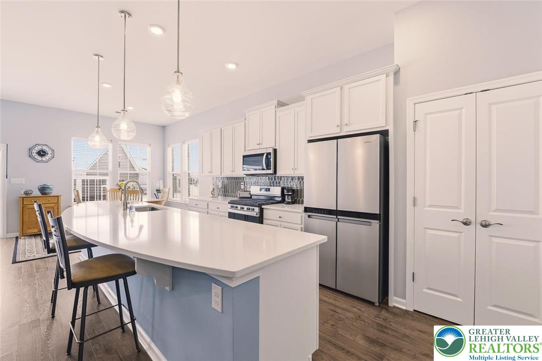 8071 Schaefer Crest
