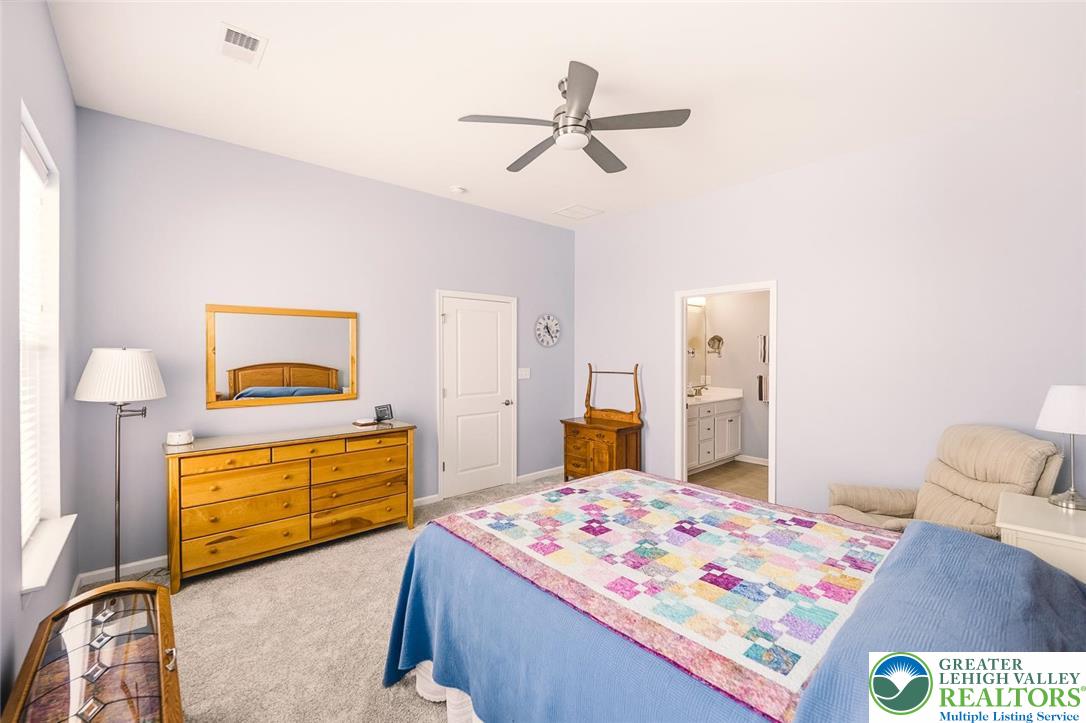 8071 Schaefer Crest