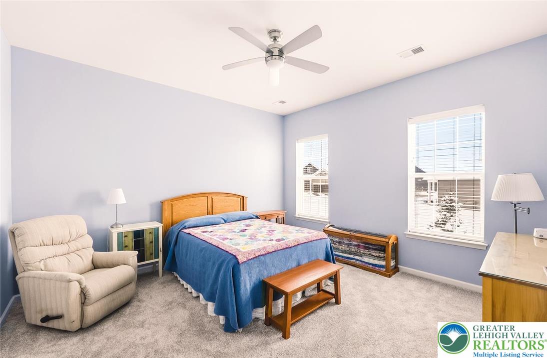 8071 Schaefer Crest
