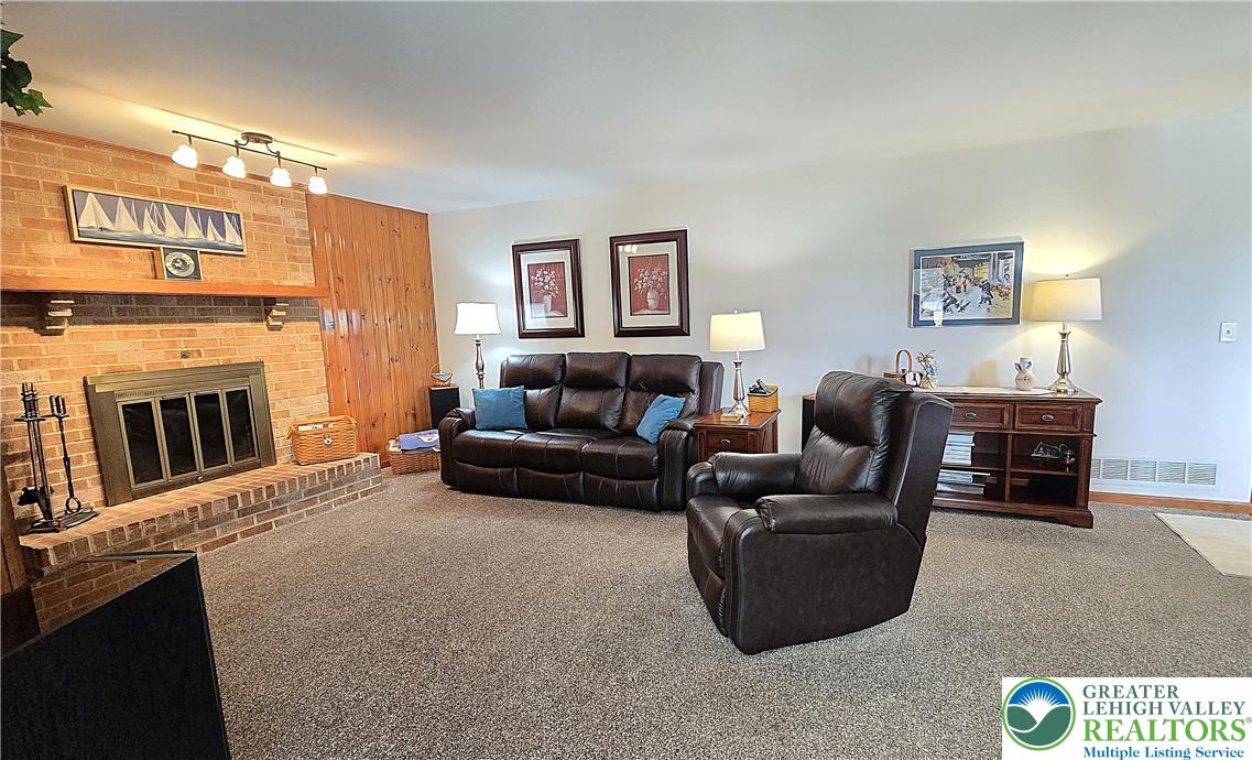 1921 Belleview Drive