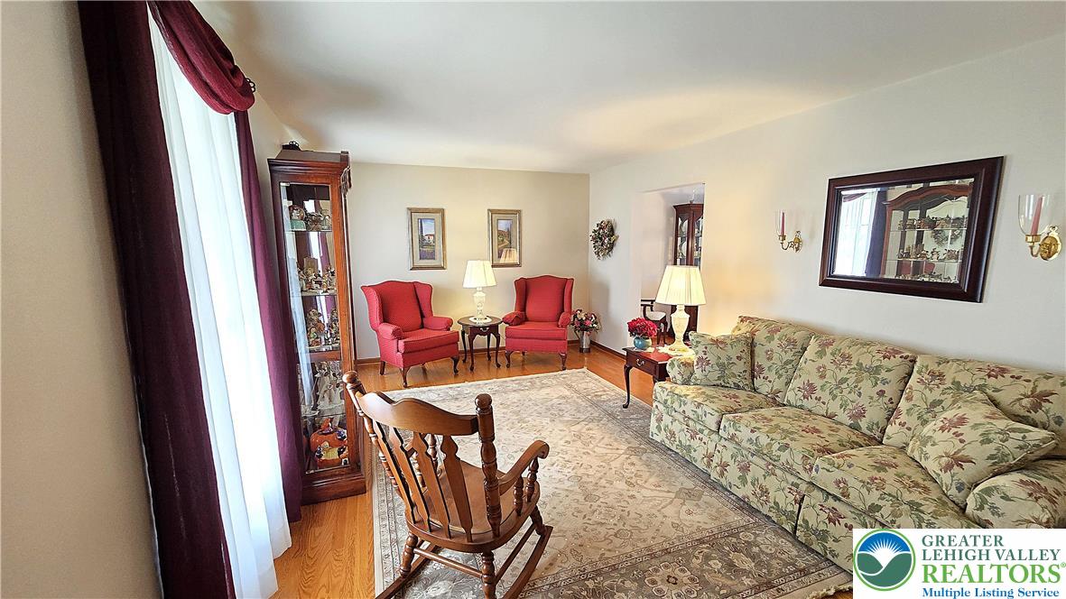 1921 Belleview Drive