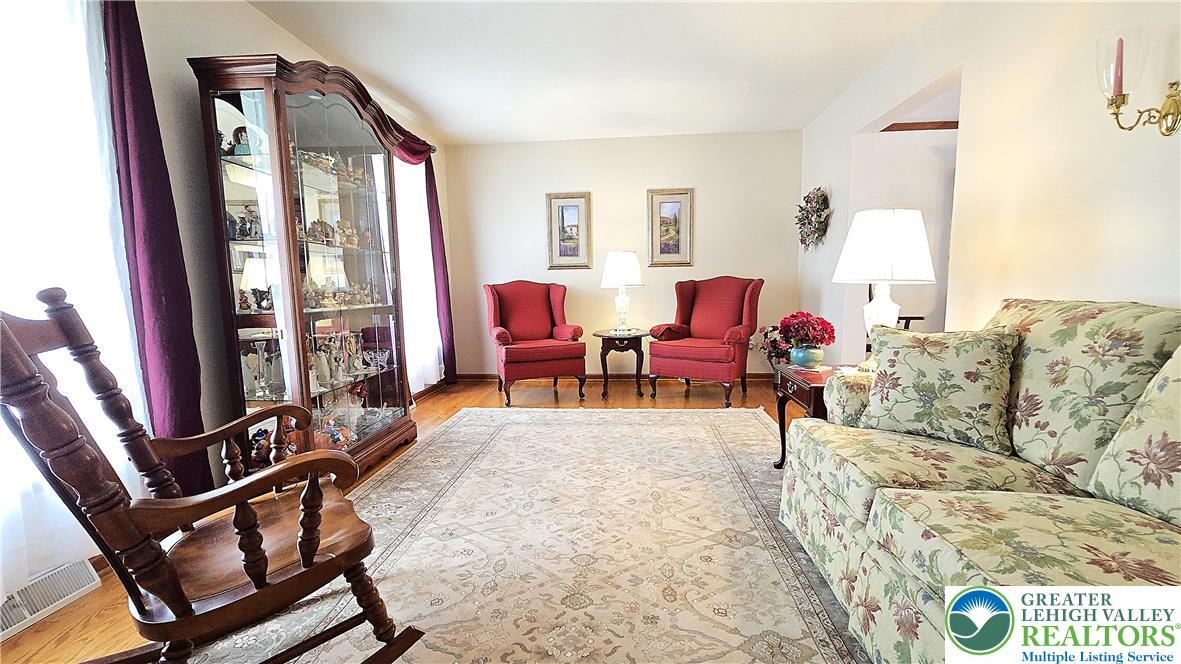 1921 Belleview Drive