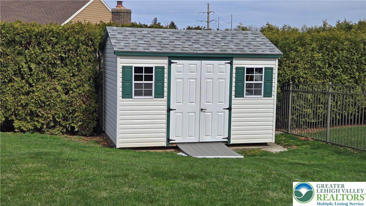 1921 Belleview Drive