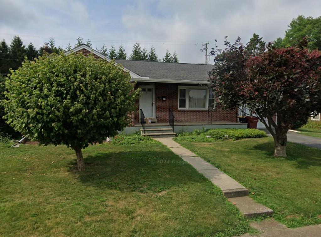 1806 Elmwood Drive