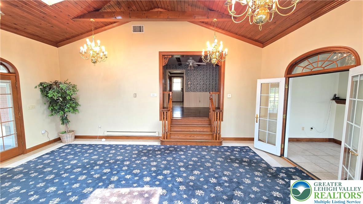 3203 Parkview Drive