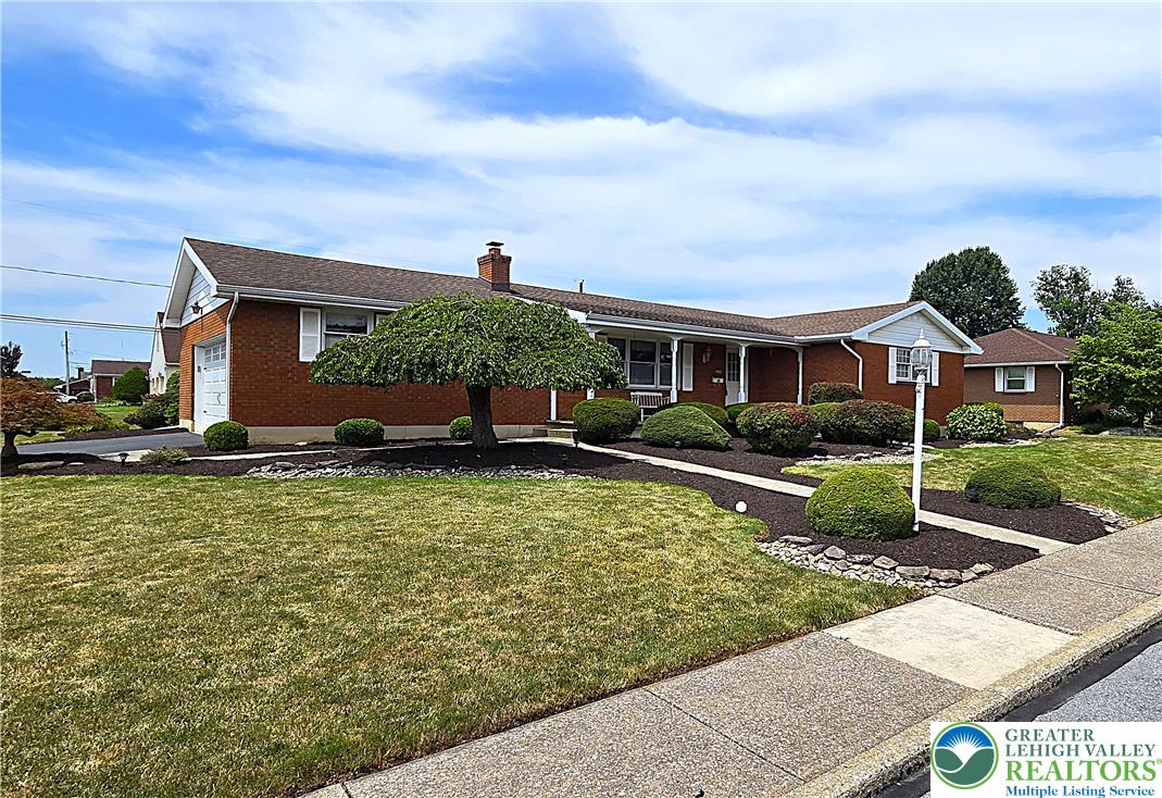 3203 Parkview Drive