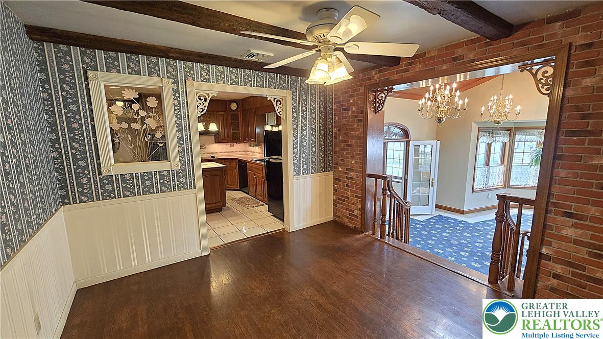 3203 Parkview Drive