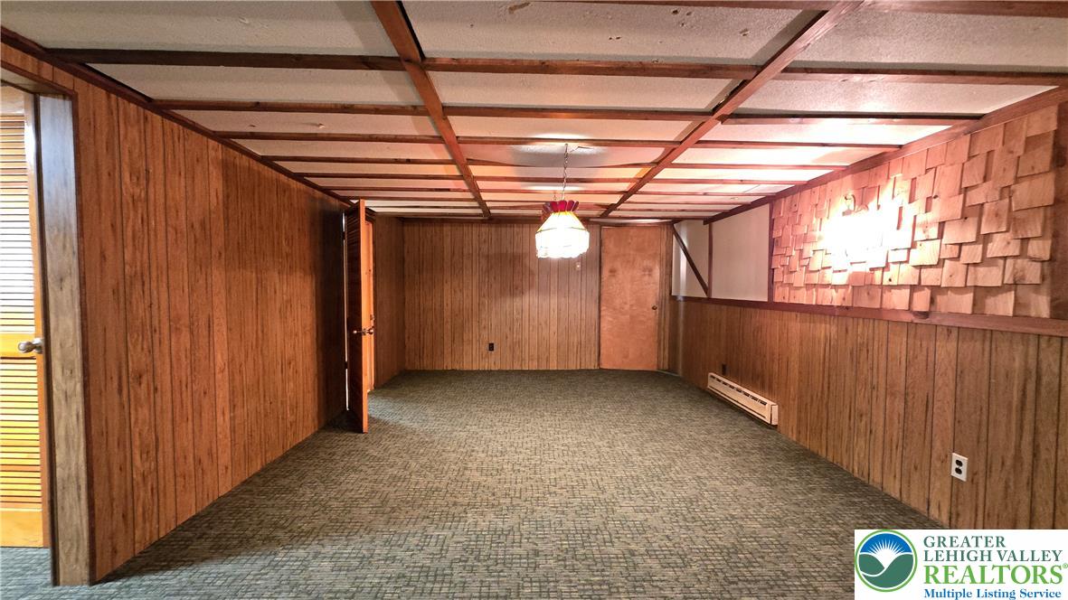 3203 Parkview Drive