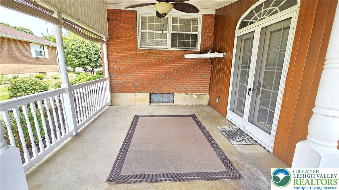 3203 Parkview Drive