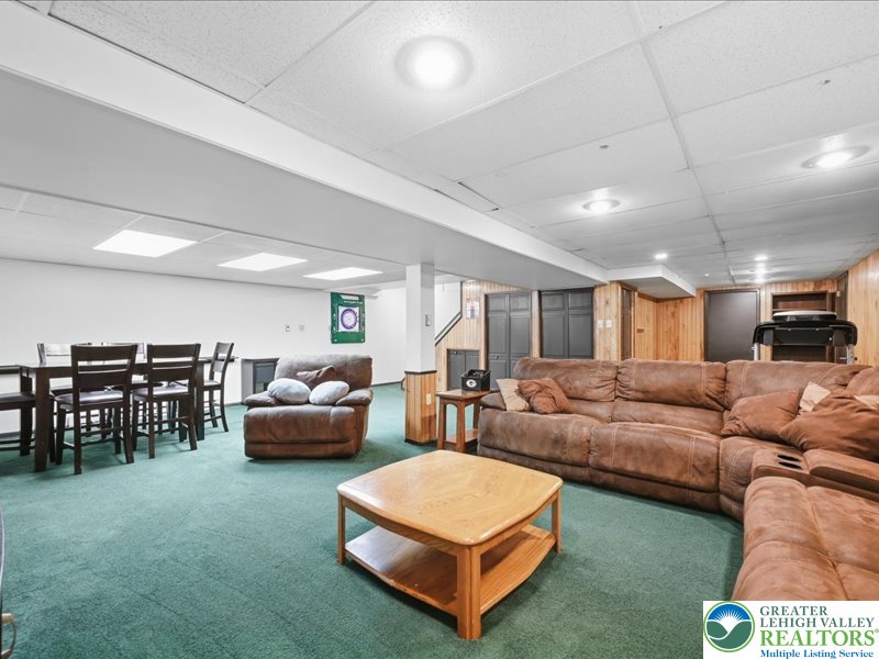 1920 Belleview Drive