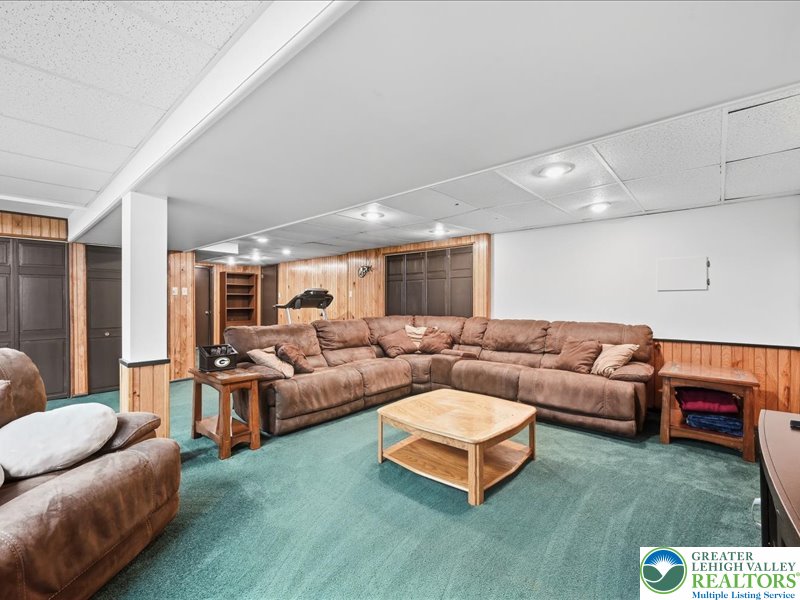 1920 Belleview Drive