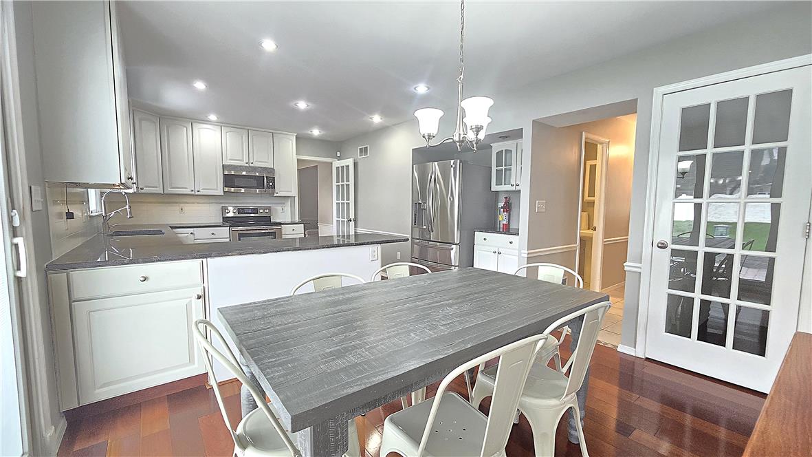 3039 Magnolia Circle