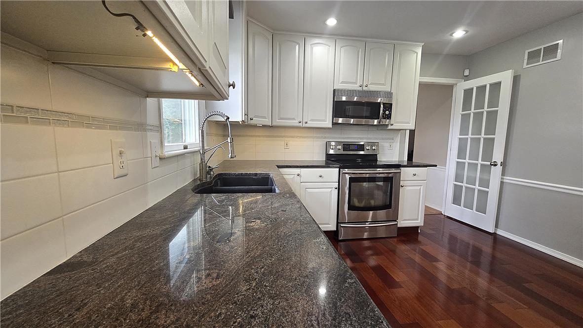 3039 Magnolia Circle