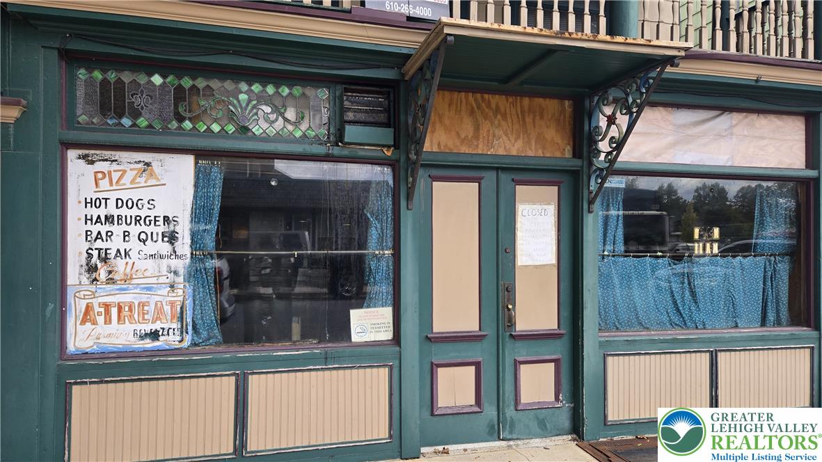 735 Front Street