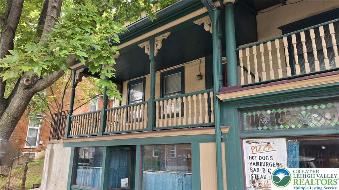 735 Front Street