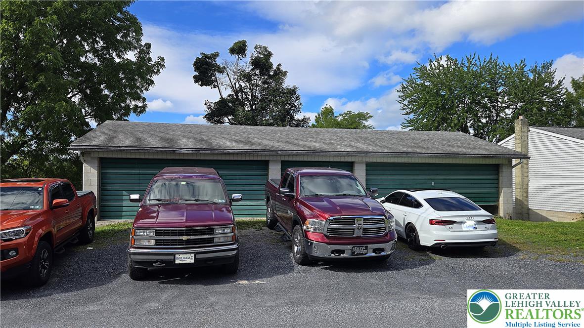 735 Front Street