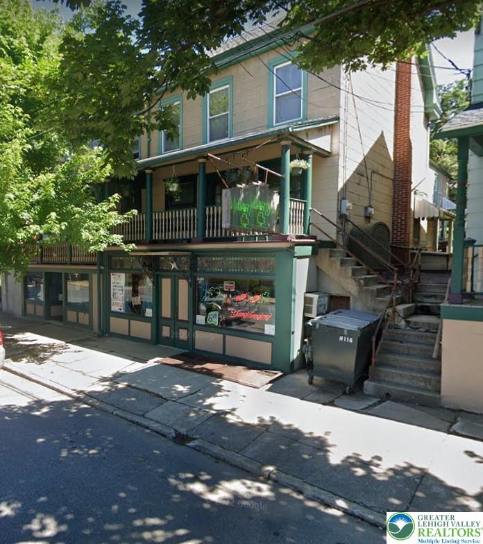 735 Front Street