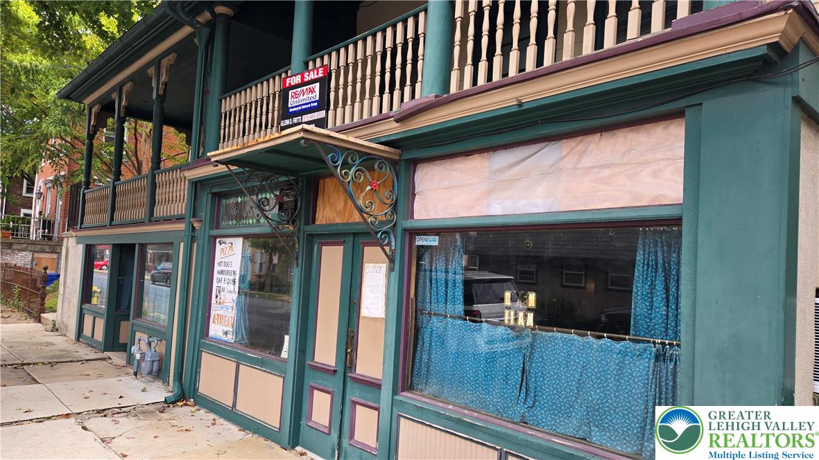 735 Front Street