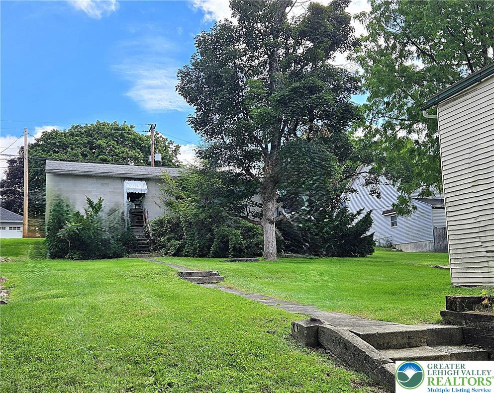 735 Front Street