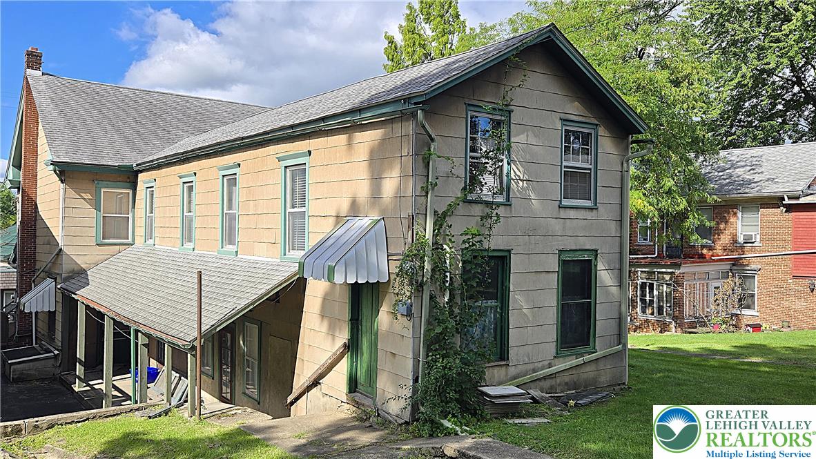 735 Front Street