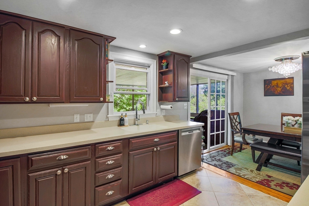 29 Fairlane Way