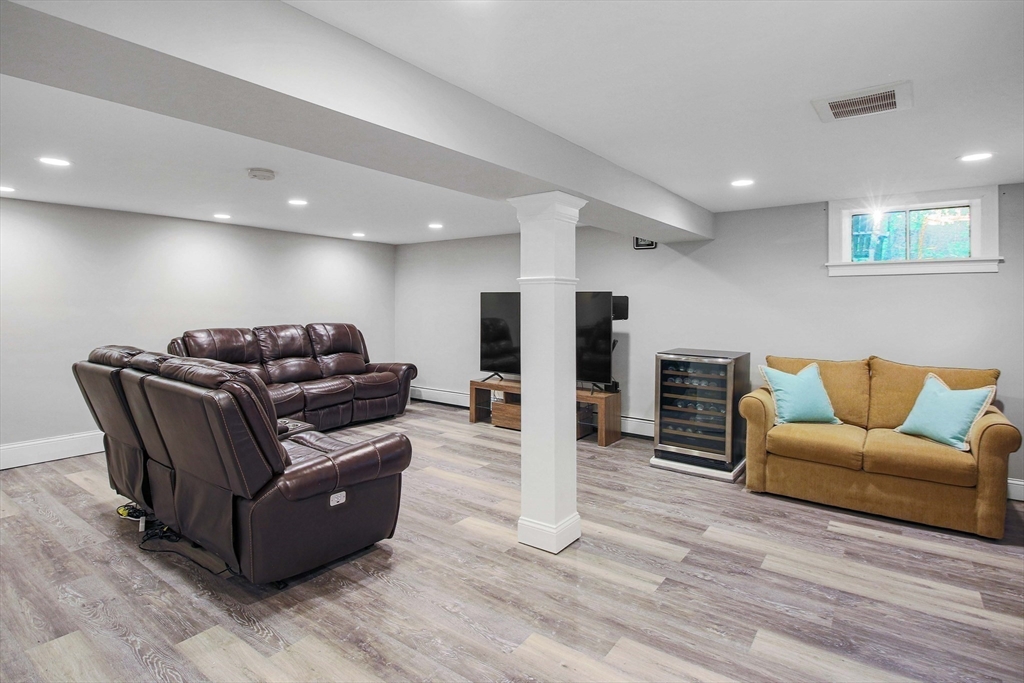 29 Fairlane Way