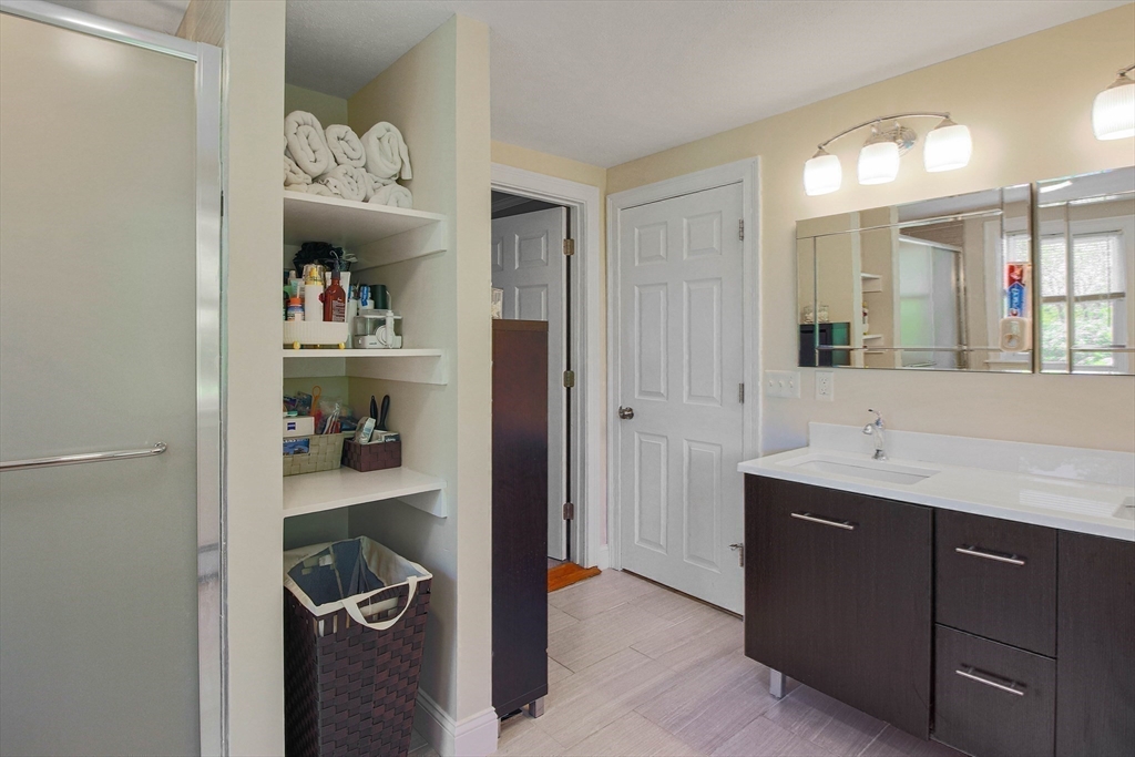 29 Fairlane Way