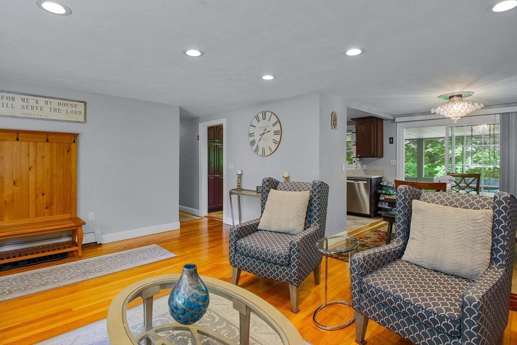 29 Fairlane Way